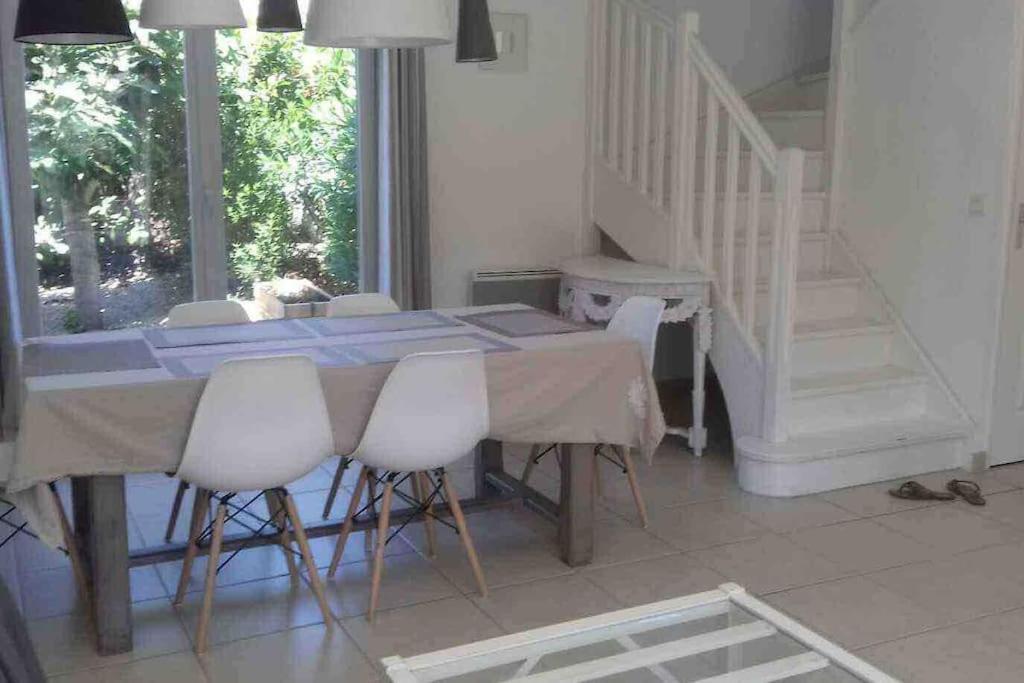Bastide Au Pieds Des Alpilles St Remy De Provence Piscine Partagee Dans Residence Saint-Remy-de-Provence Exterior photo