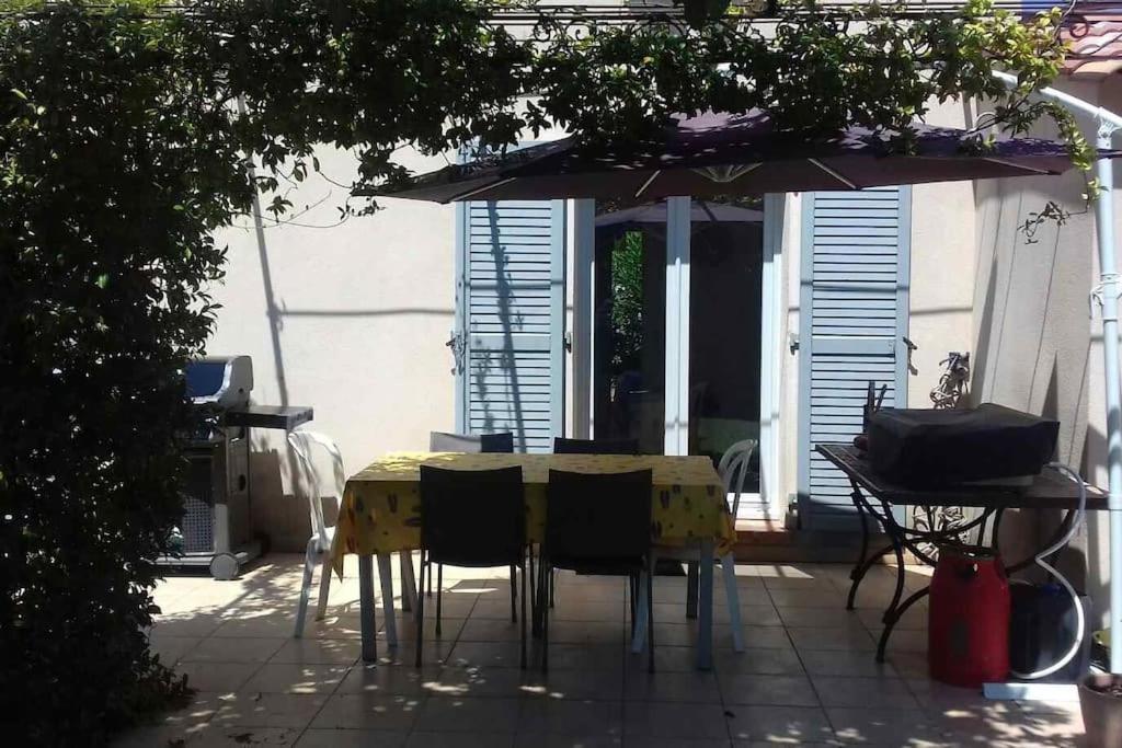 Bastide Au Pieds Des Alpilles St Remy De Provence Piscine Partagee Dans Residence Saint-Remy-de-Provence Exterior photo