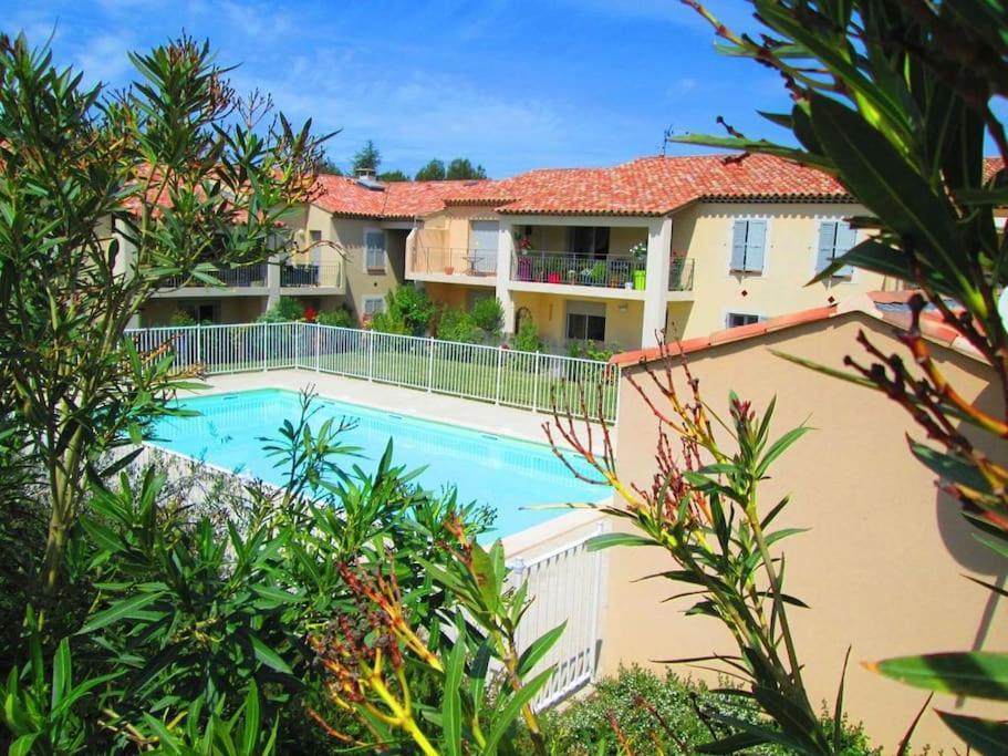 Bastide Au Pieds Des Alpilles St Remy De Provence Piscine Partagee Dans Residence Saint-Remy-de-Provence Exterior photo